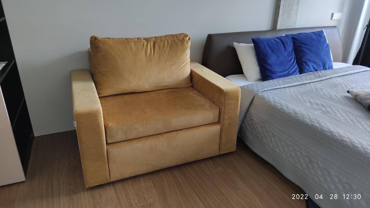 Happy Inn Gold Studio, Self Check-In, Parking In The Underground Garage Вилнюс Екстериор снимка